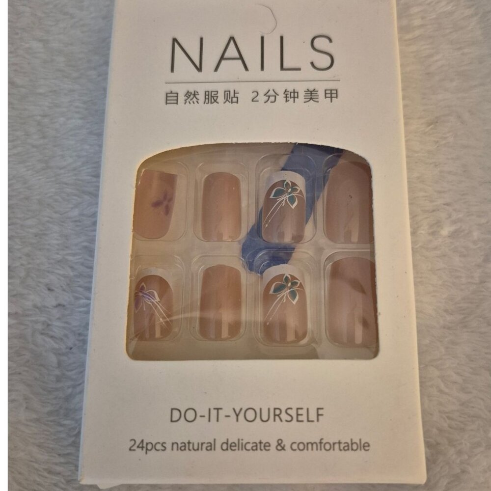 Press On Nails by "NAILS"